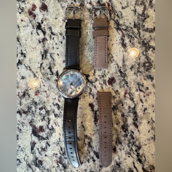 NWOT Shinola Runwell 41mm Mother of Pearl - Picture 4 of 9